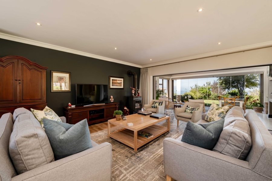 4 Bedroom Property for Sale in The Hill Western Cape